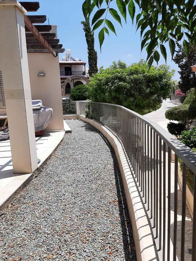 Ferienwohnung The Lighthouse Paphos Exterior foto